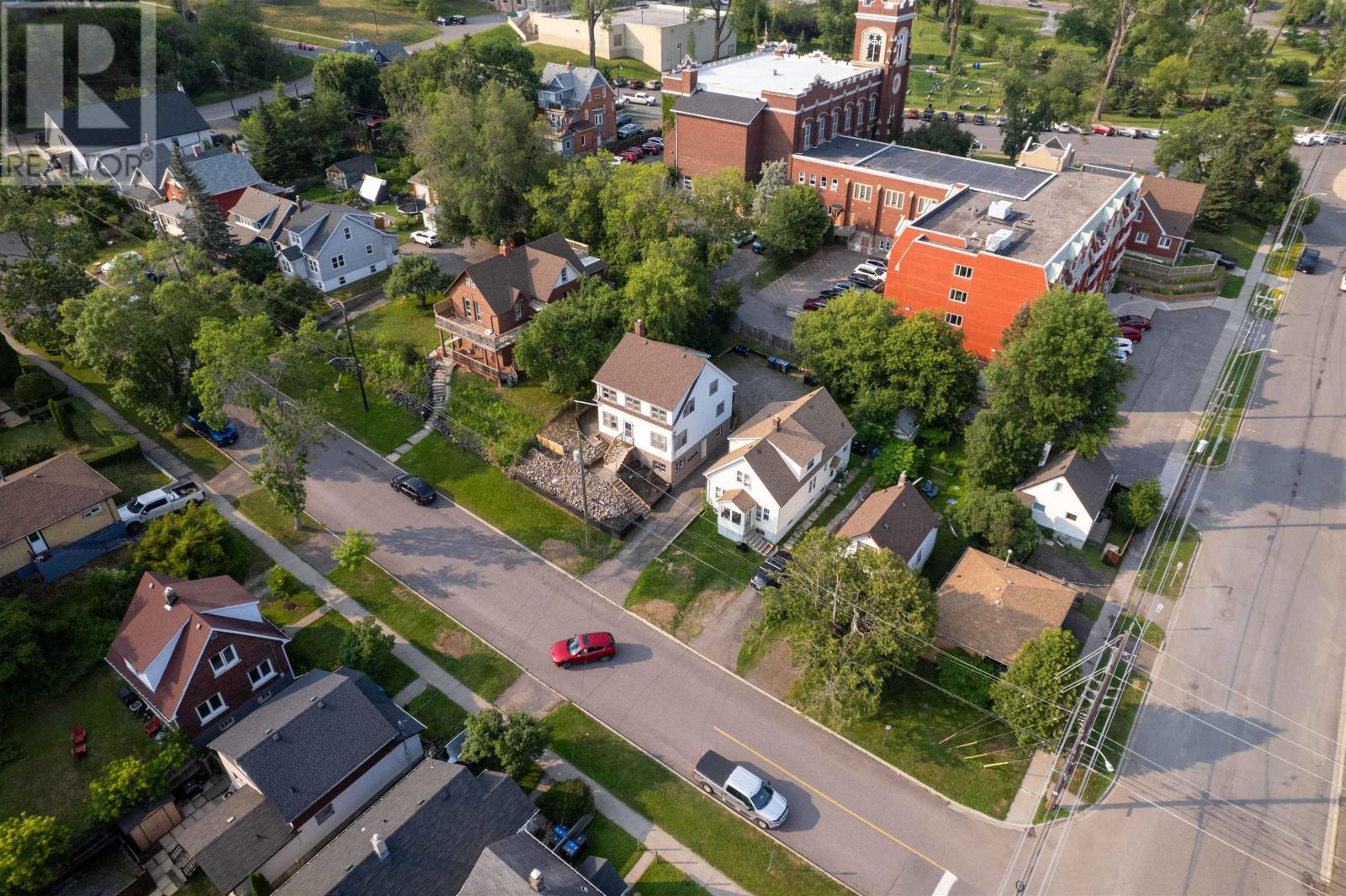 334 PEARL ST - 11