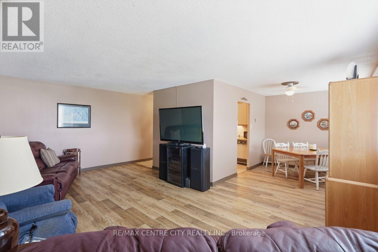 #605 440 CENTRAL AVENUE - 13
