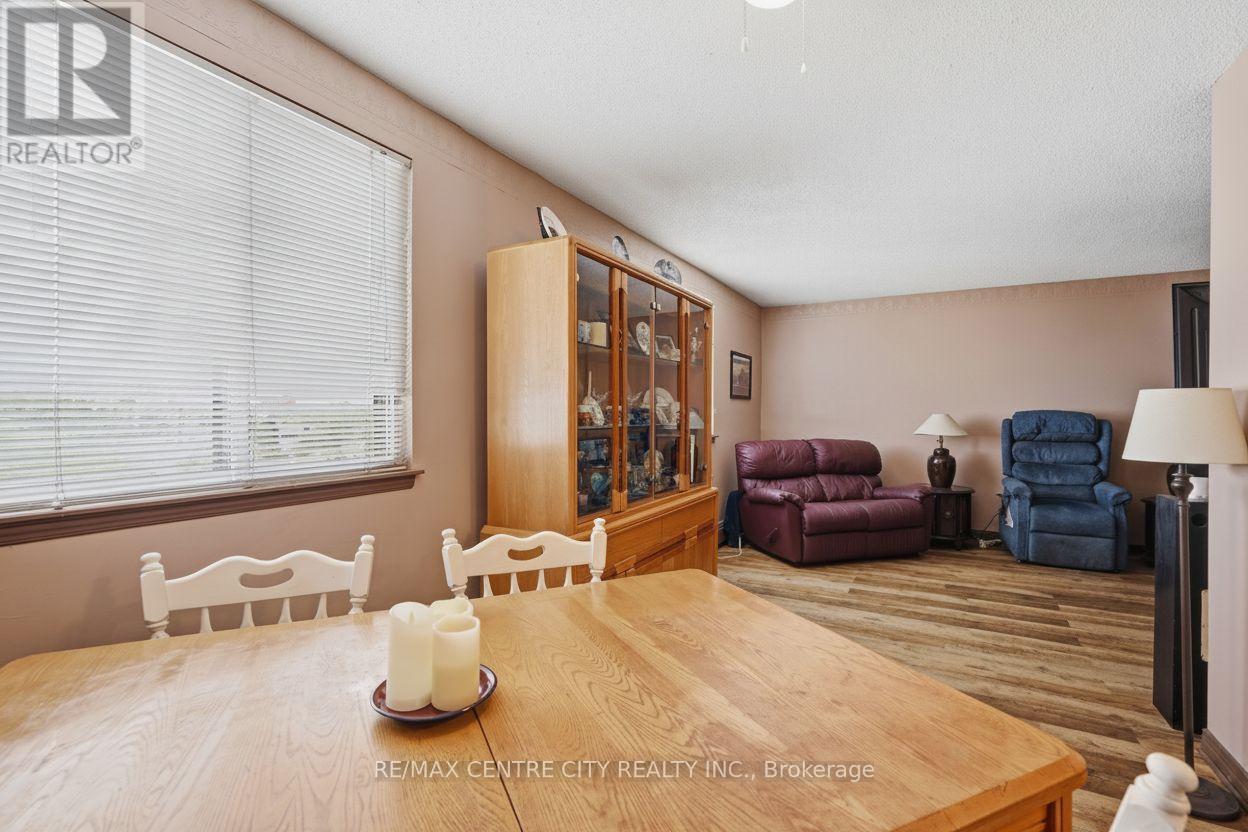 #605 440 CENTRAL AVENUE - 14