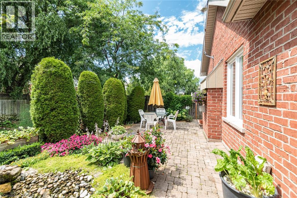 80 VINIFERA Drive - 25