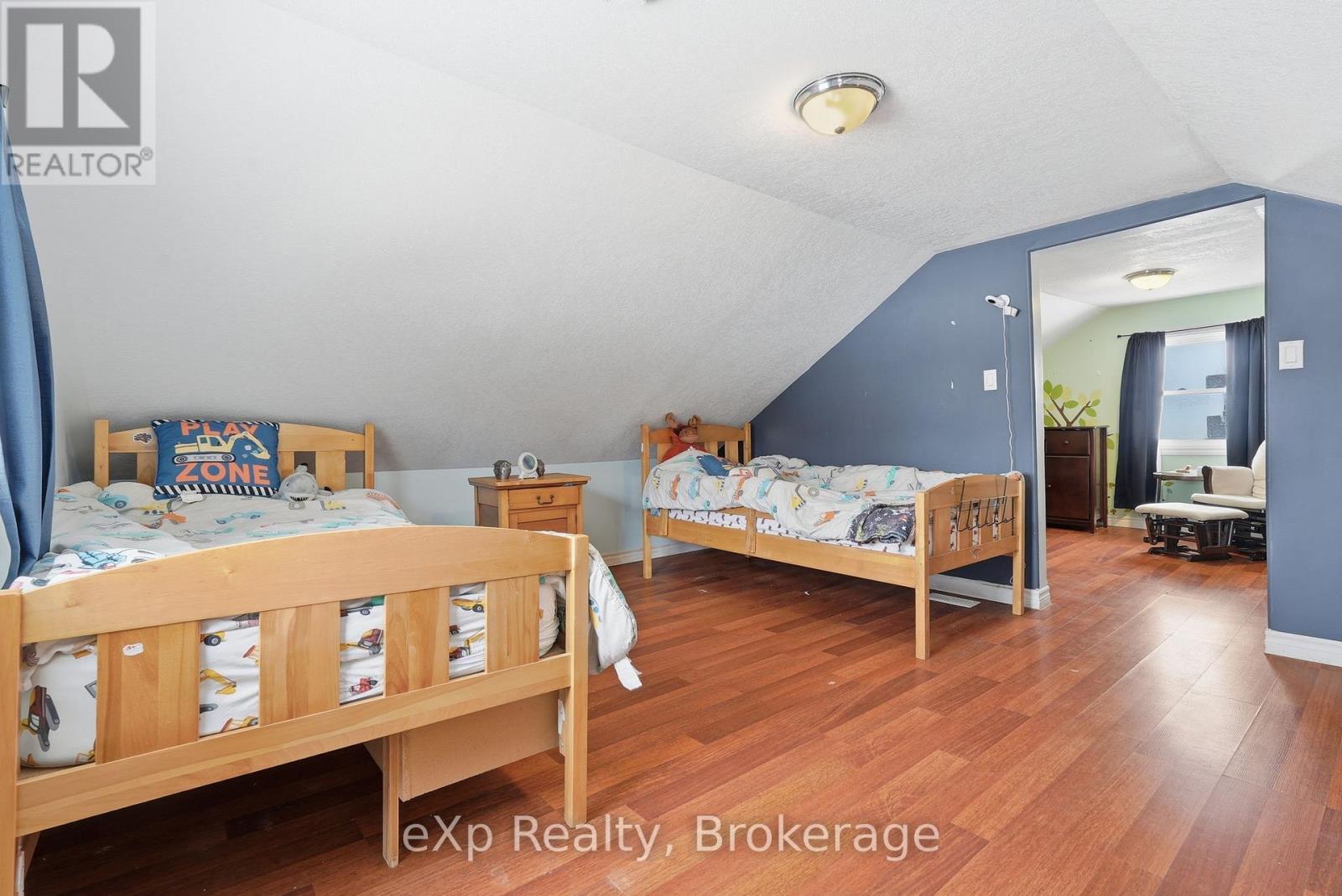 361 WILLIAM STREET - Image 15