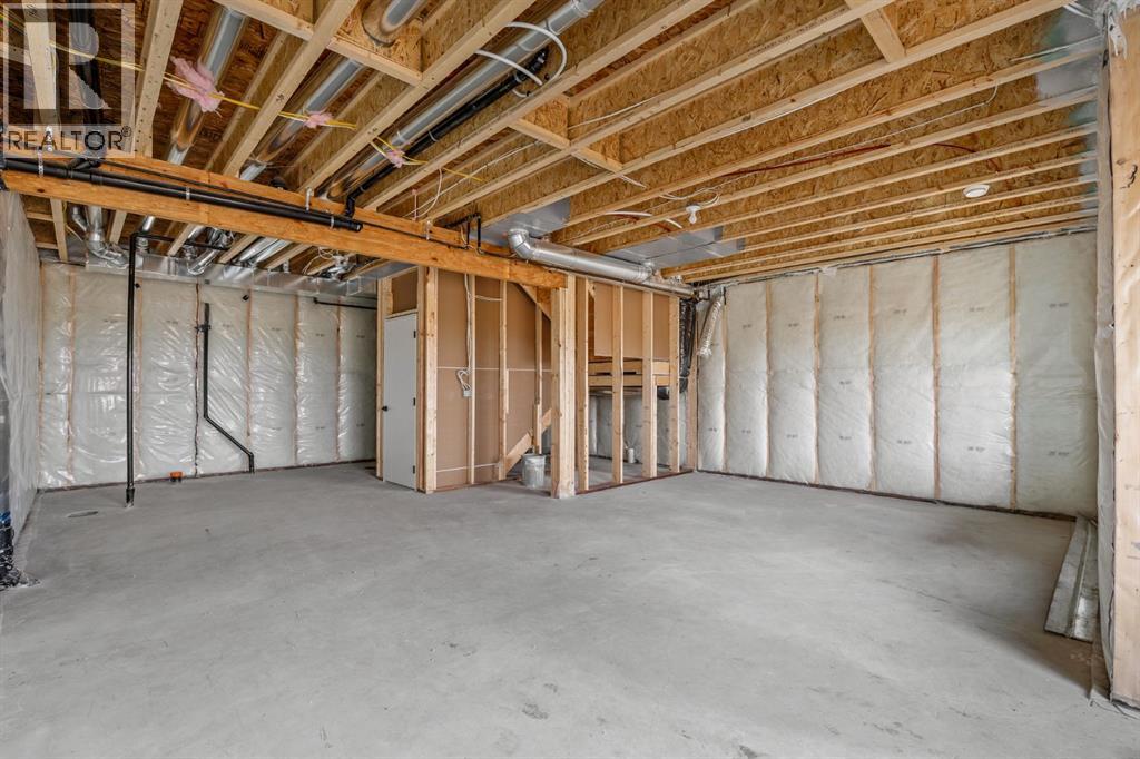 142 Lakewood Crescent - Image 33