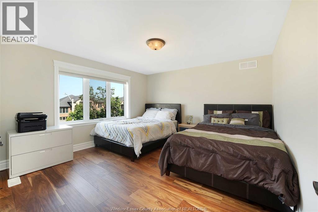 2257 ASKIN AVENUE - 24