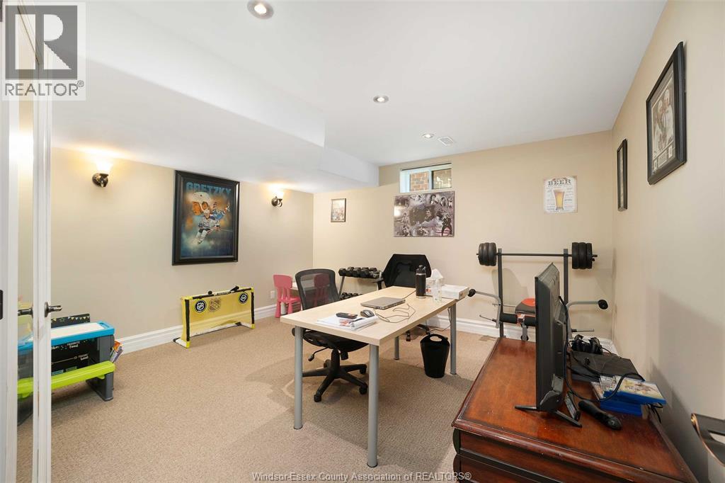 2257 ASKIN AVENUE - 30