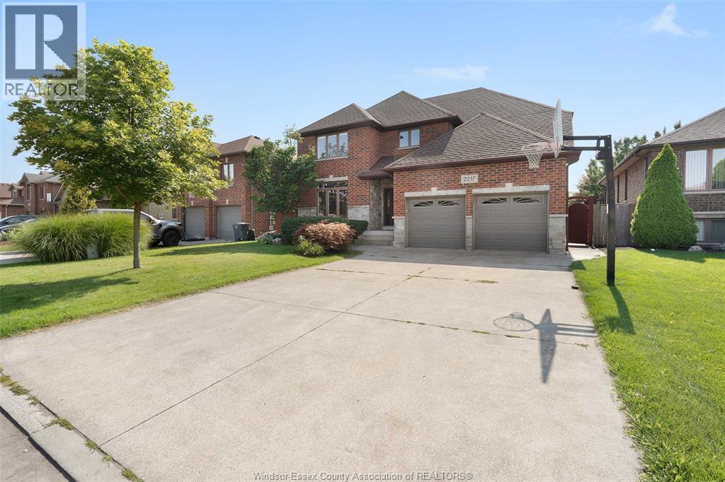 2257 ASKIN AVENUE - 39