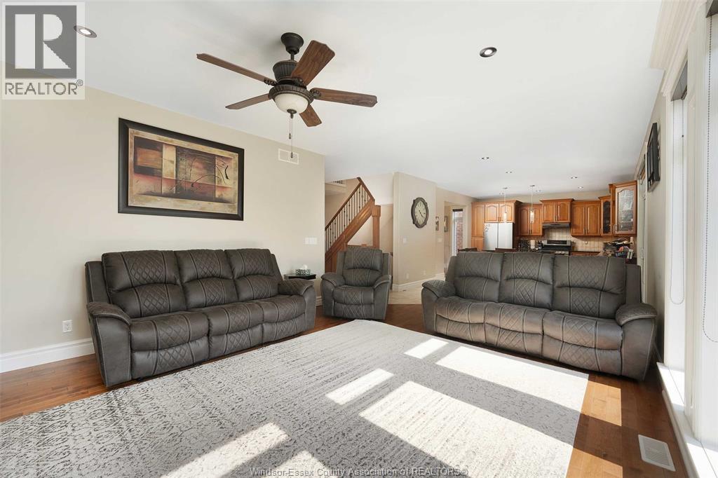 2257 ASKIN AVENUE - 7