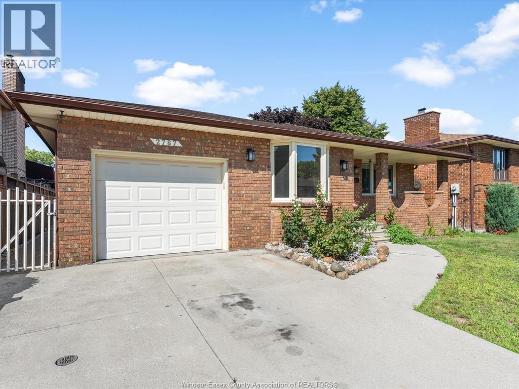 2787 Lionel DRIVE - 1