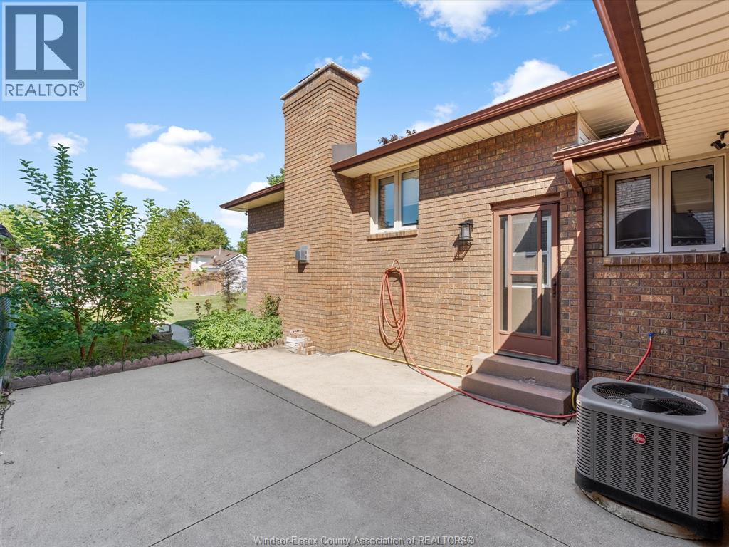 2787 Lionel DRIVE - 35