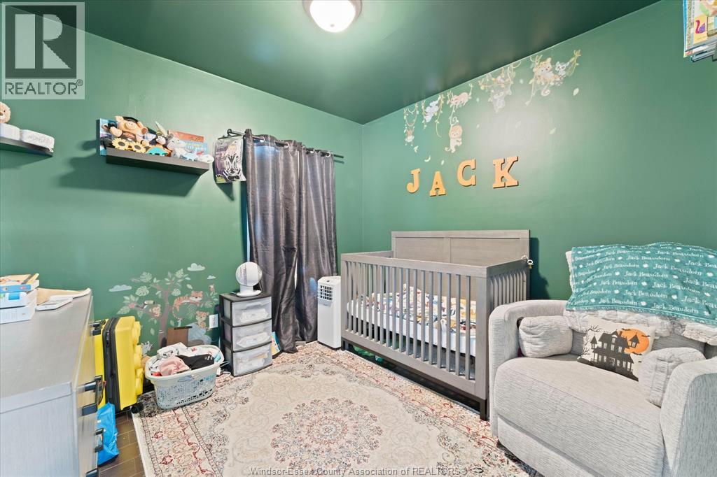 1564 LANGLOIS AVENUE - 13