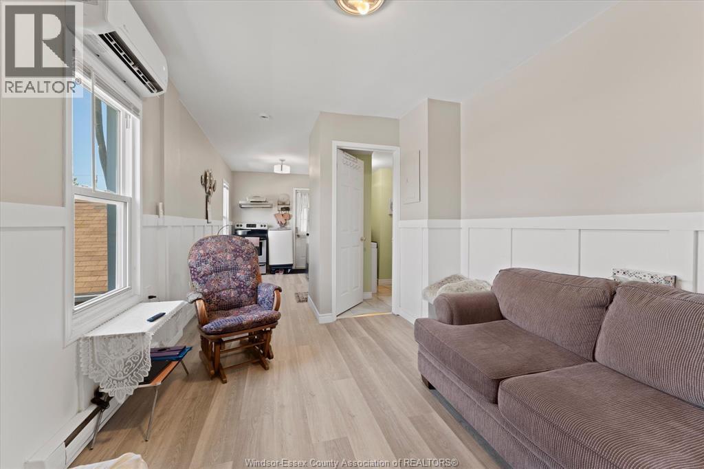 1564 LANGLOIS AVENUE - 27