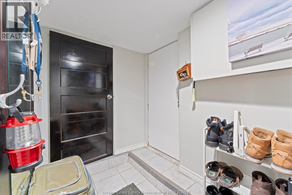 1564 LANGLOIS AVENUE - 31
