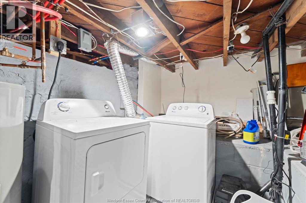 1564 LANGLOIS AVENUE - 39