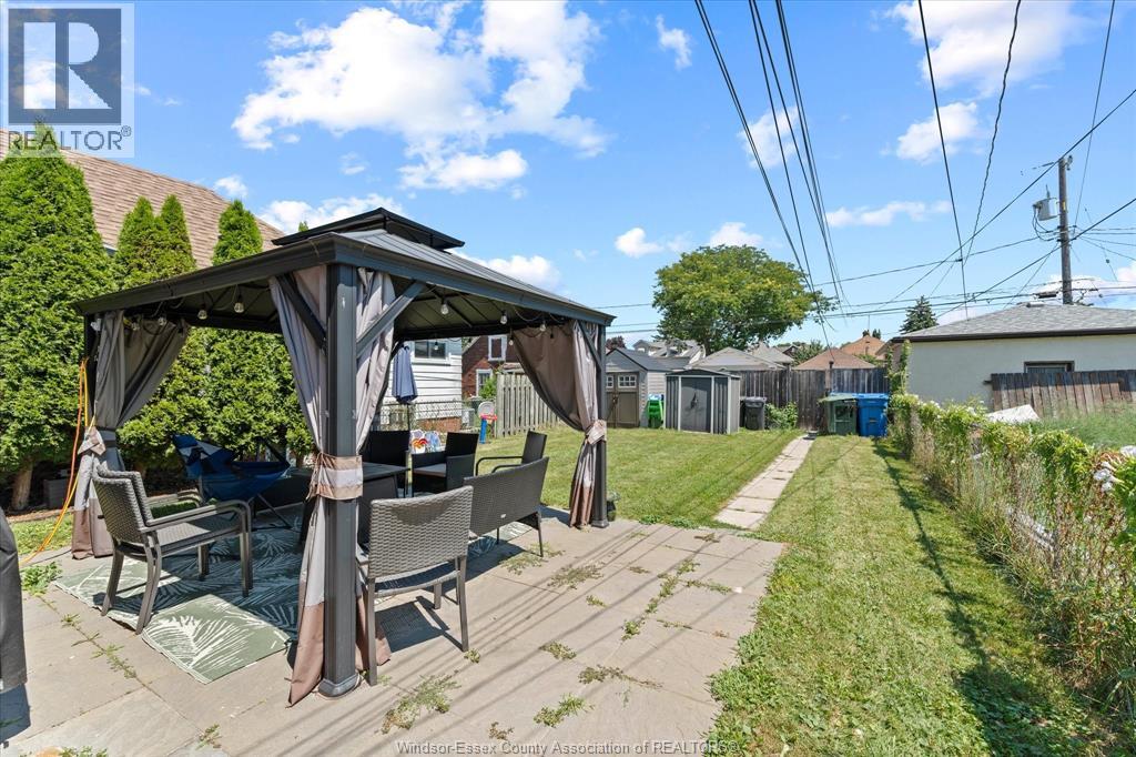 1564 LANGLOIS AVENUE - 41
