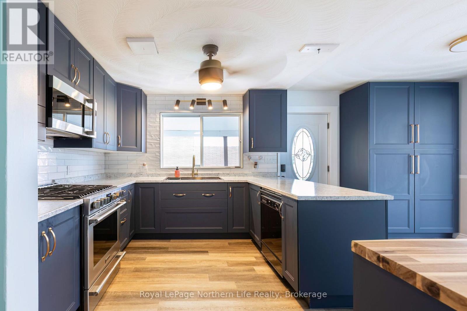 1122 ATHLONE STREET - Image 17