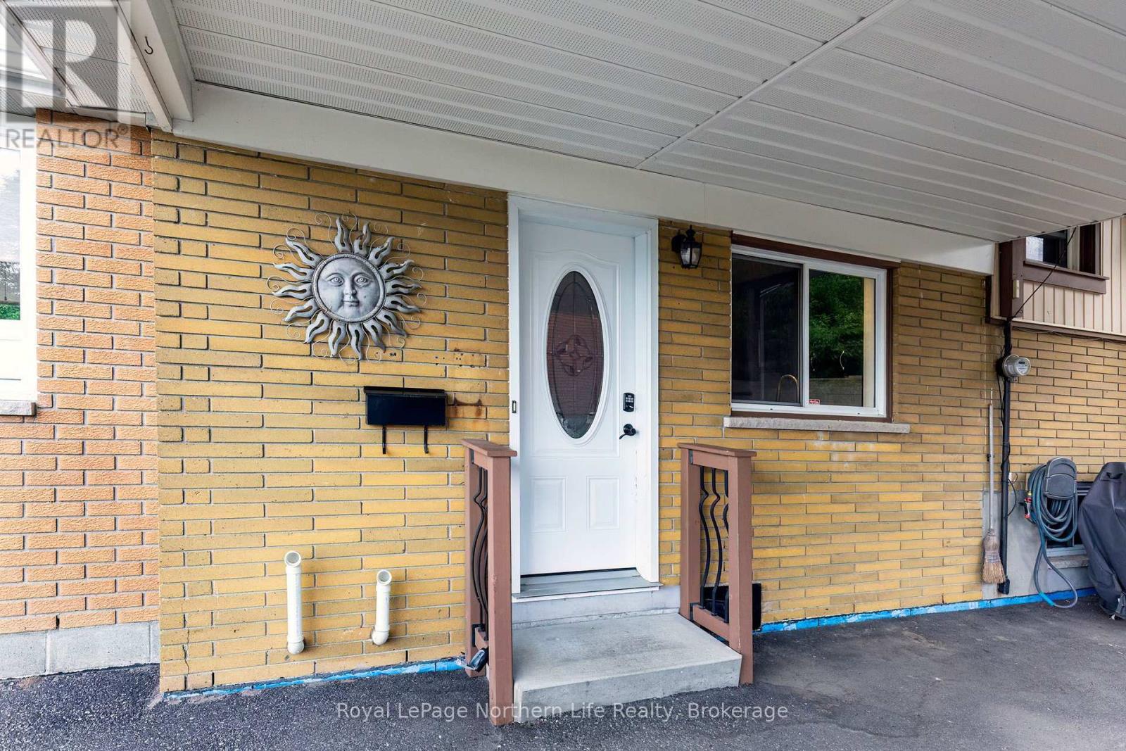 1122 ATHLONE STREET - 3