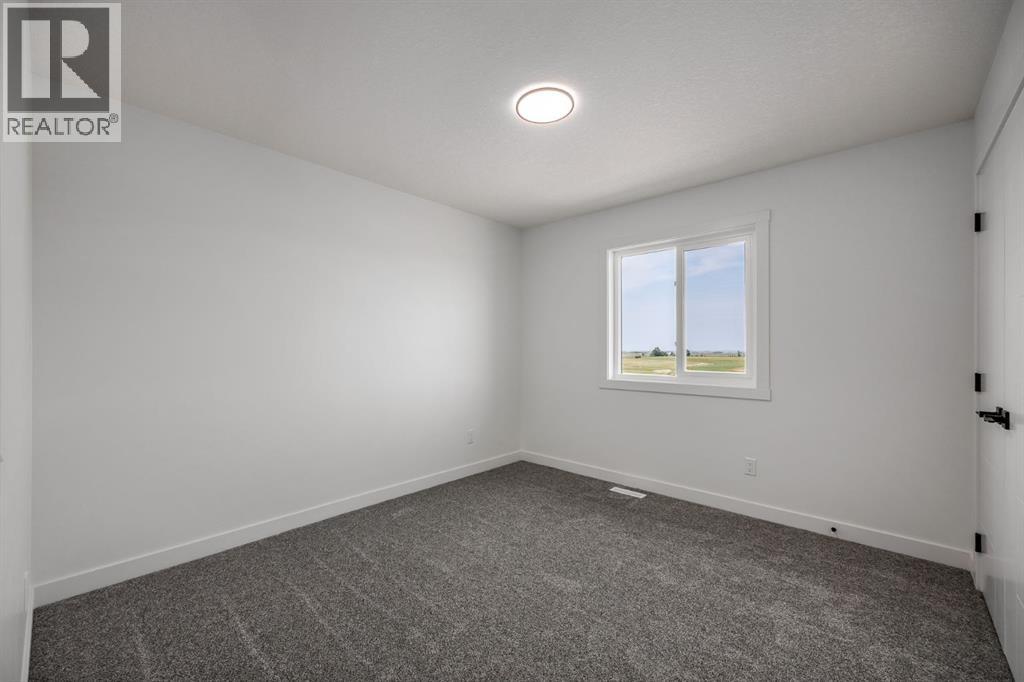 140 Lakewood Crescent - Image 21