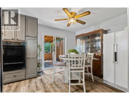 Kitchen - 24 Bramhall Circle, Brampton, ON L6V2G4 Photo 7