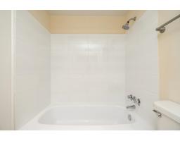 208 15020 North Bluff Road, White Rock, BC V4B5A4 Photo 20