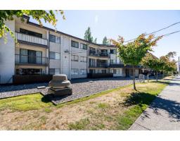 208 15020 North Bluff Road, White Rock, BC V4B5A4 Photo 31