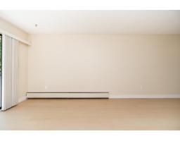208 15020 North Bluff Road, White Rock, BC V4B5A4 Photo 9