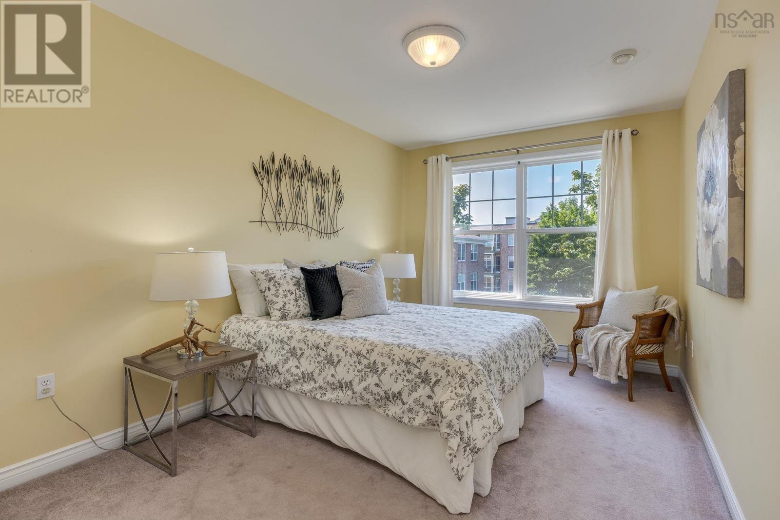 5 Arthur Lismer Court - 29