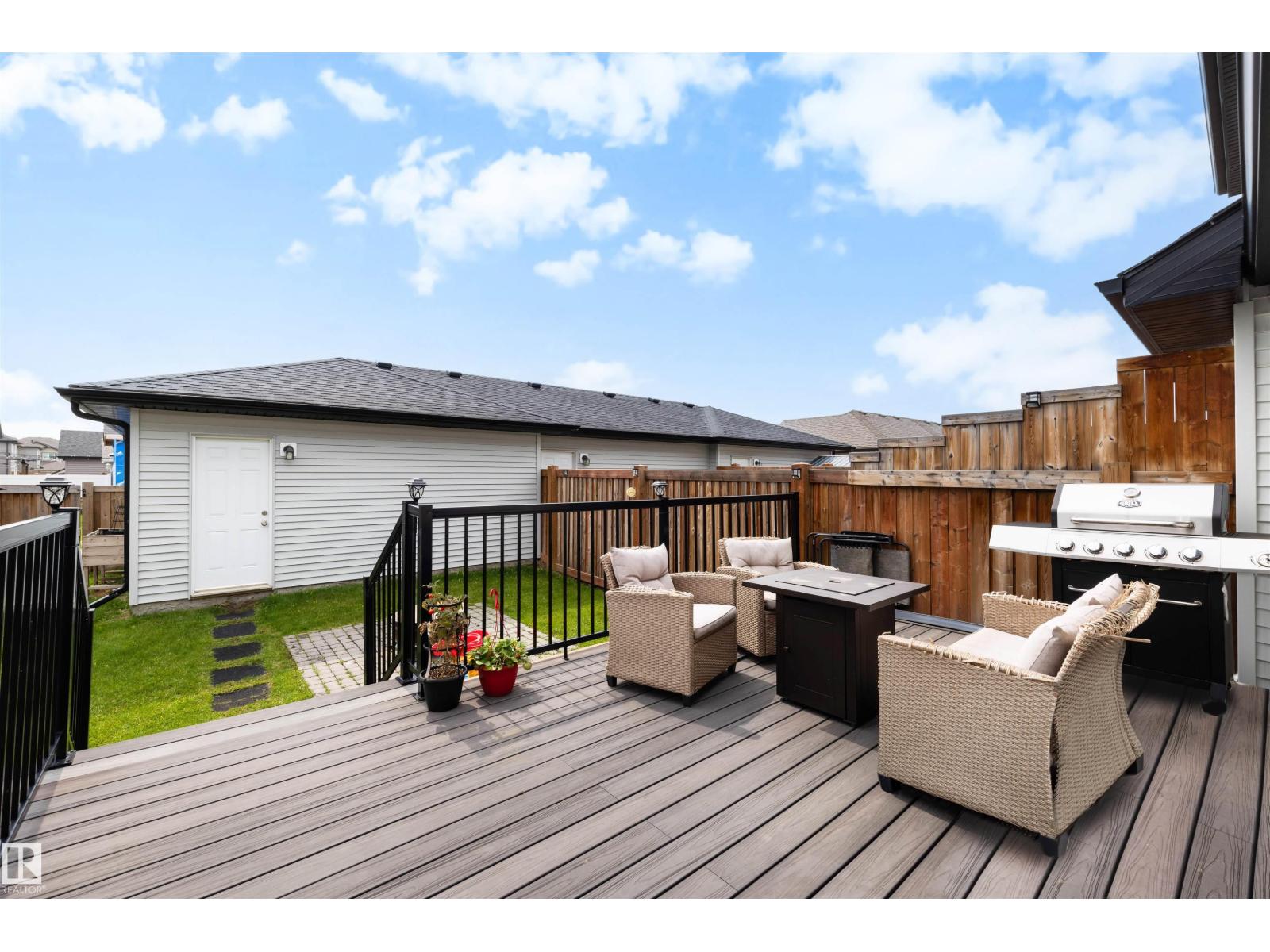 1376 MCCONACHIE BV NW - 20
