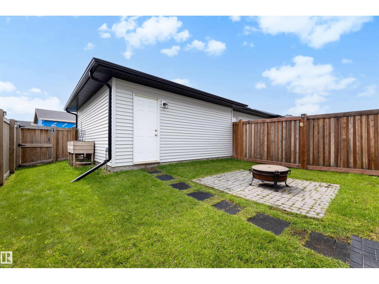 1376 MCCONACHIE BV NW - Image 22