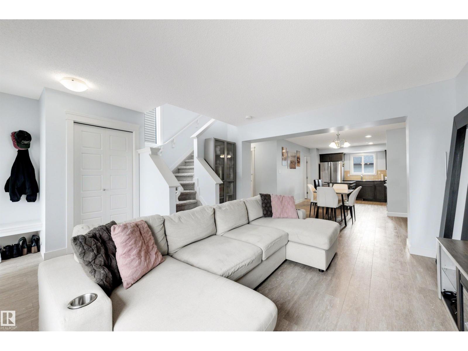 1376 MCCONACHIE BV NW - Image 3