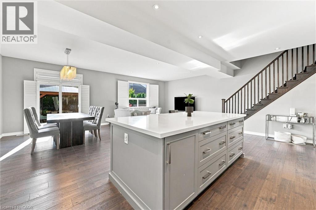 41 AQUASANTA Crescent - Image 13