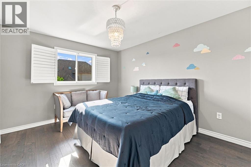 41 AQUASANTA Crescent - Image 27