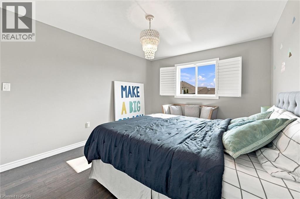 41 AQUASANTA Crescent - Image 28