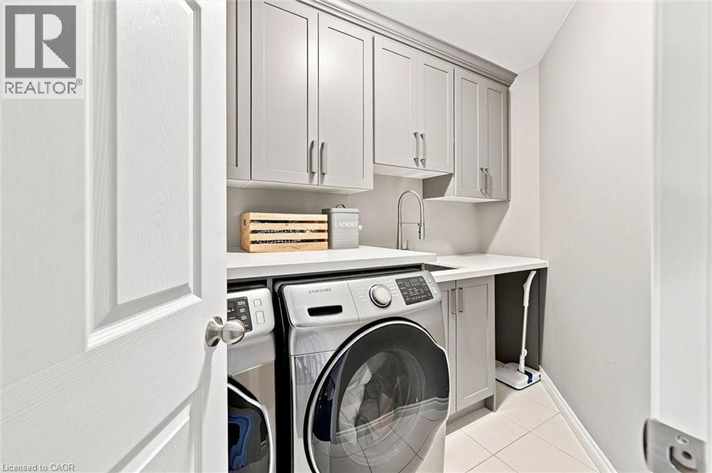 41 AQUASANTA Crescent - Image 25