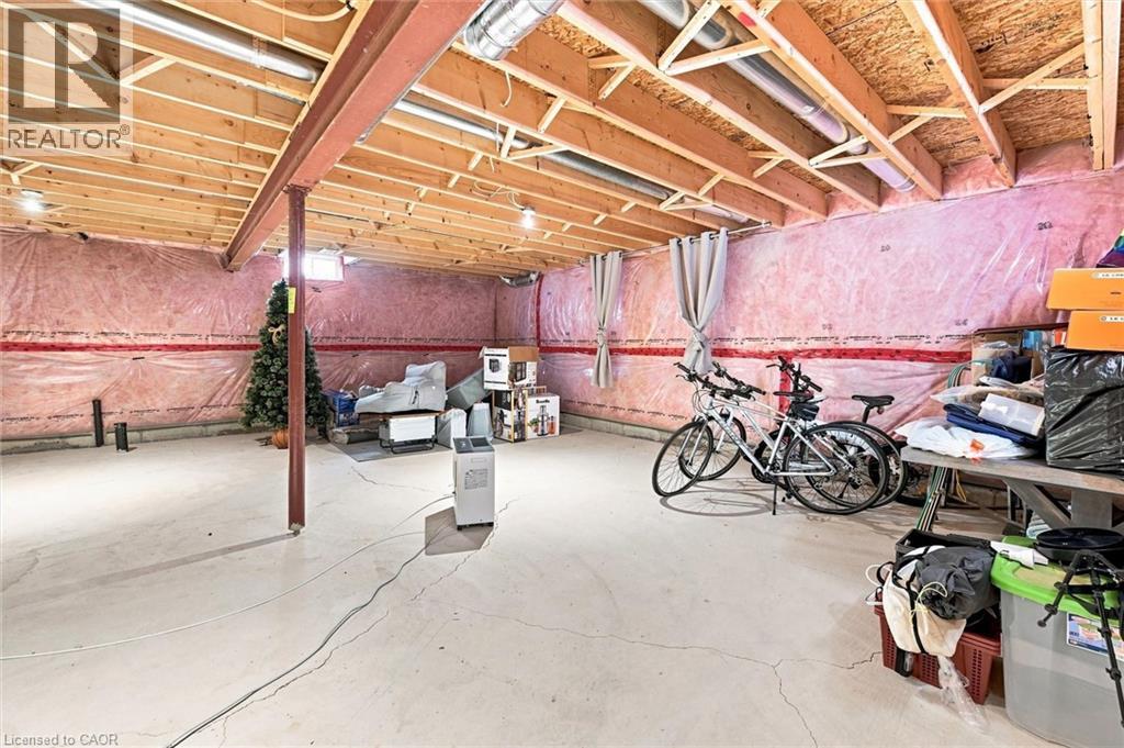 41 AQUASANTA Crescent - Image 34