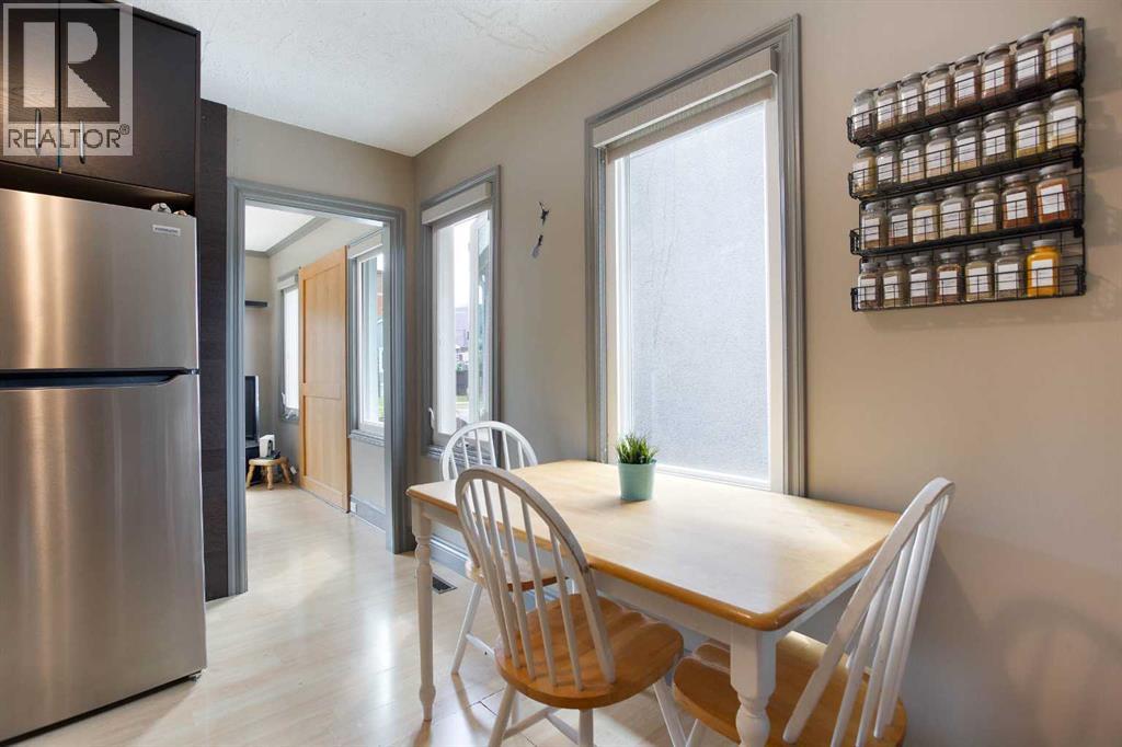 506 8 Avenue NE - 9