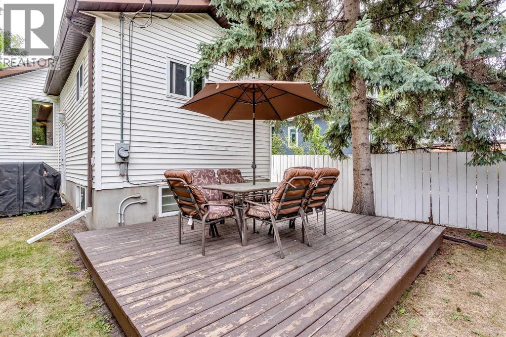 506 8 Avenue NE - 24