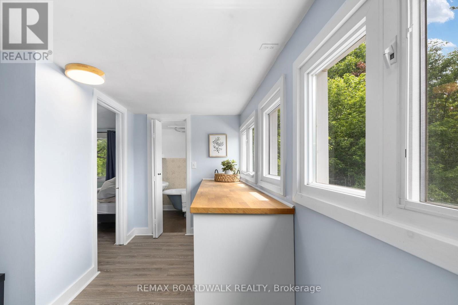 111 BECKWITH STREET E - Image 23