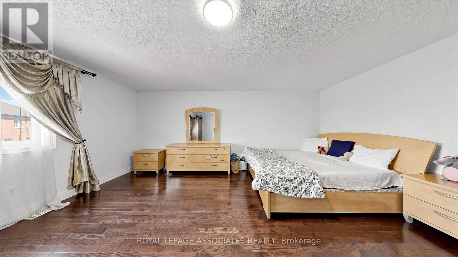 35 GODLIMAN ROAD - 27
