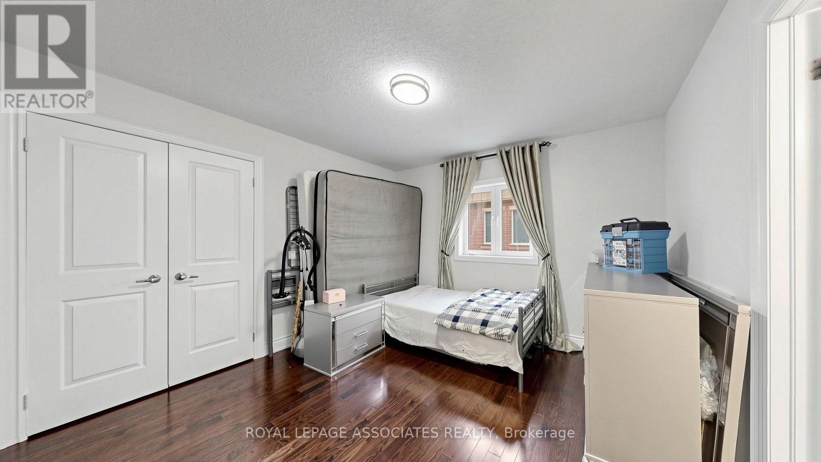 35 GODLIMAN ROAD - 33