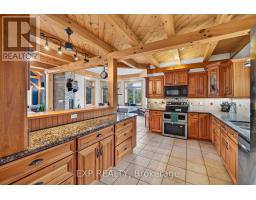 Kitchen - 7392 Wellington Road 11 Road, Mapleton, ON N0G2K0 Photo 11