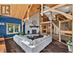 Living room - 7392 Wellington Road 11 Road, Mapleton, ON N0G2K0 Photo 17