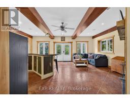 7392 Wellington Road 11 Road, Mapleton, ON N0G2K0 Photo 35