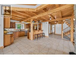Foyer - 7392 Wellington Road 11 Road, Mapleton, ON N0G2K0 Photo 8