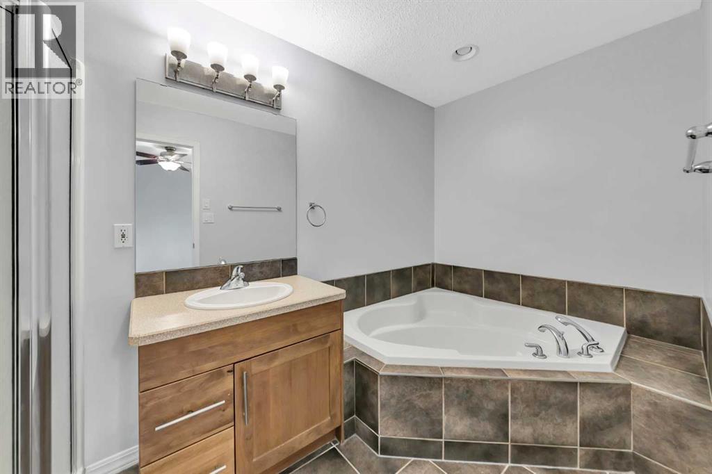 3903 70 Avenue - 14