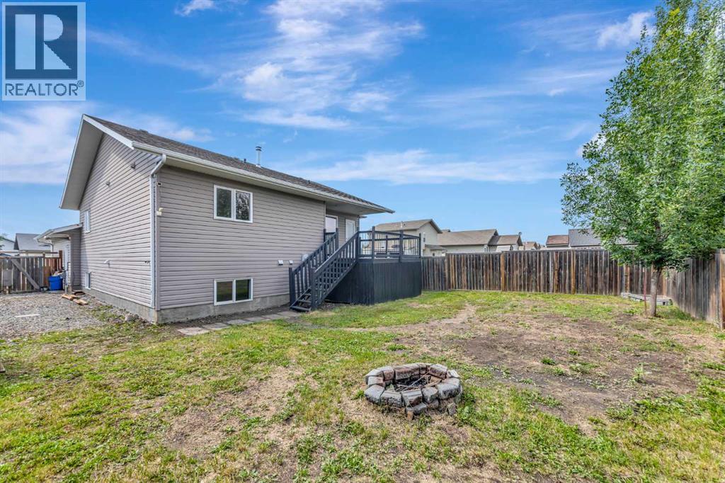 3903 70 Avenue - 33