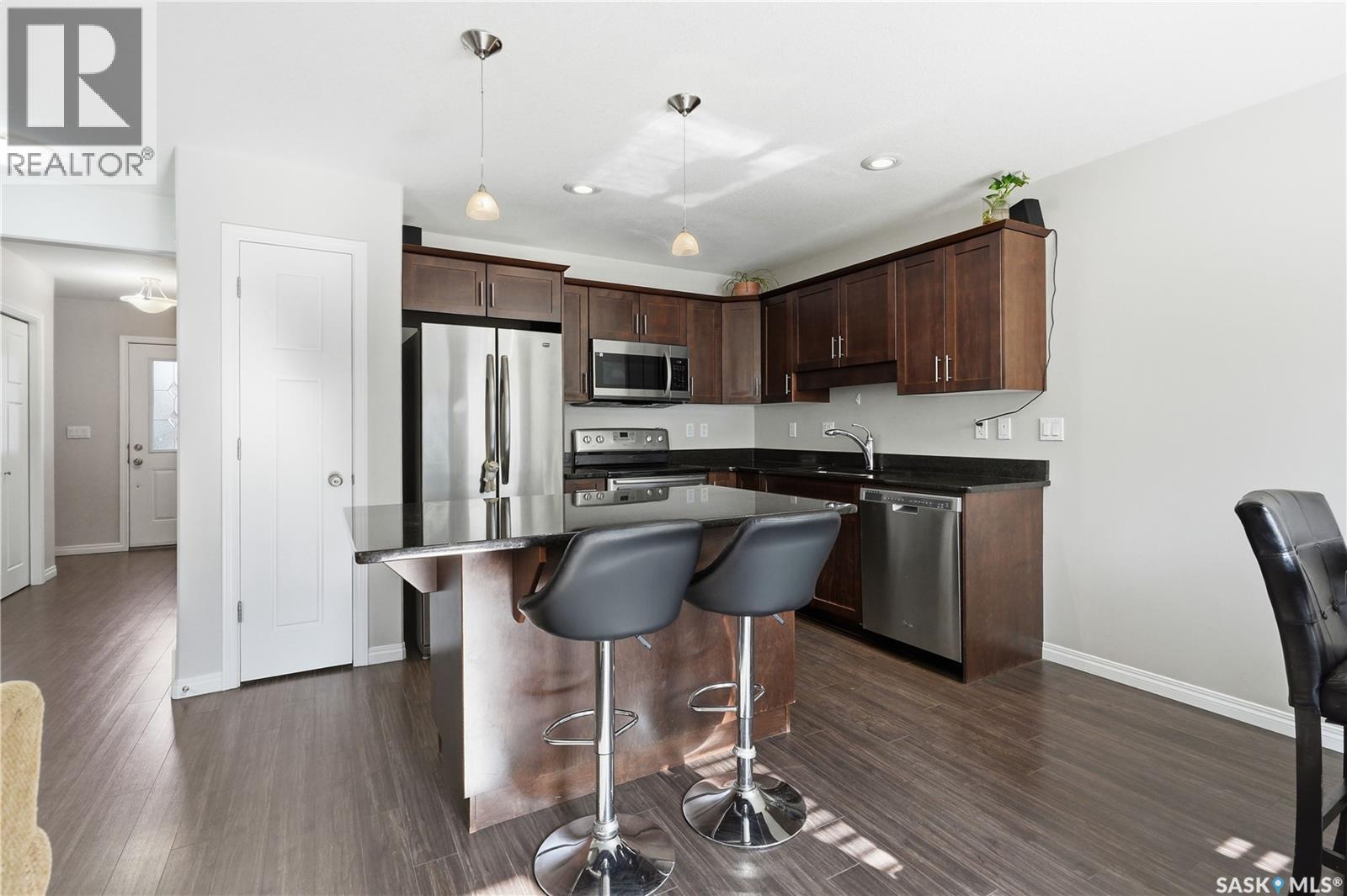 #14 502 Rempel MANOR - 15