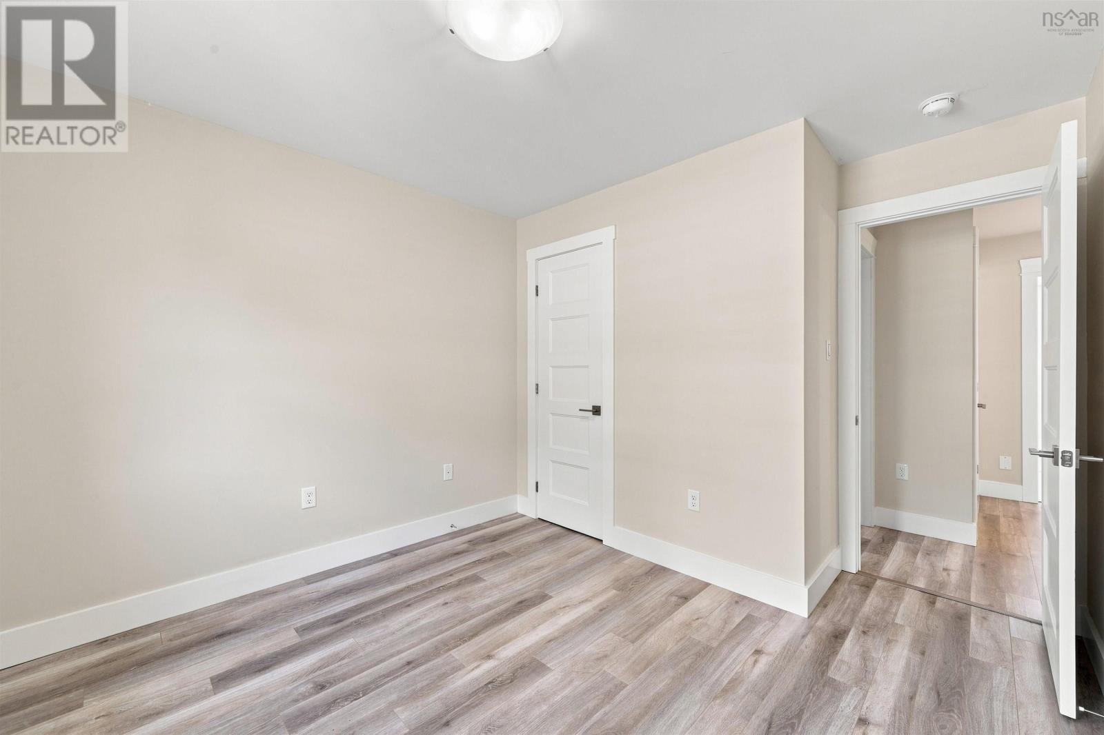 Property 25 of 38 of 24 Uprange Court