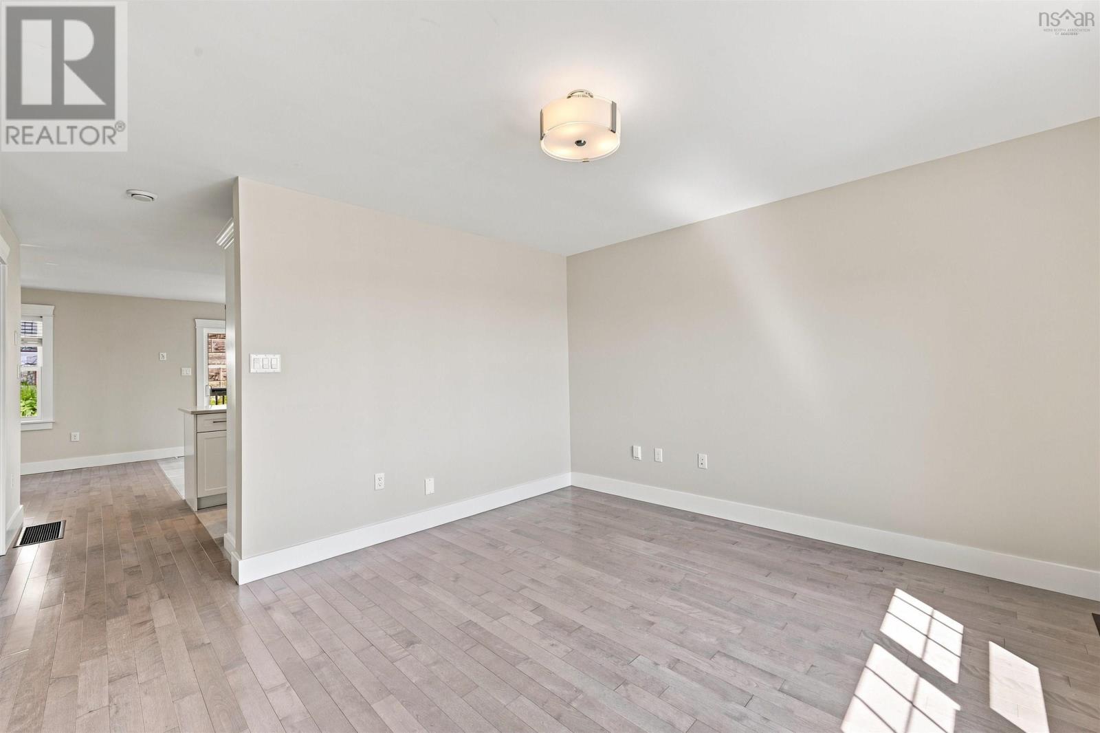 Property 8 of 38 of 24 Uprange Court