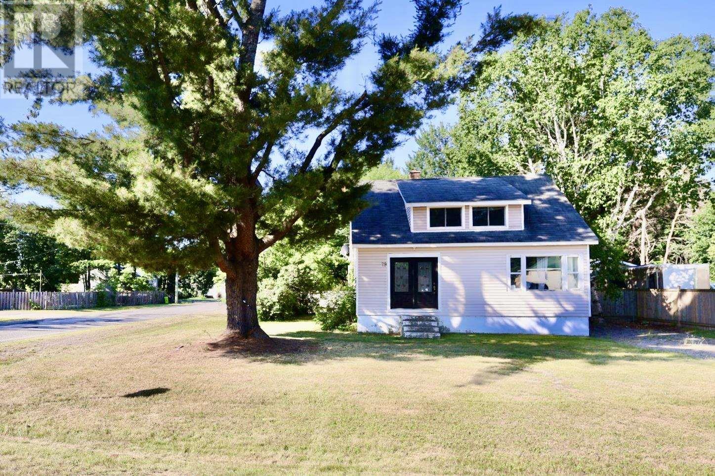 79 Melville RD