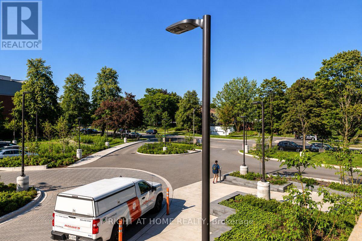 #209 2050 BRIDLETOWNE CIRCLE - 27