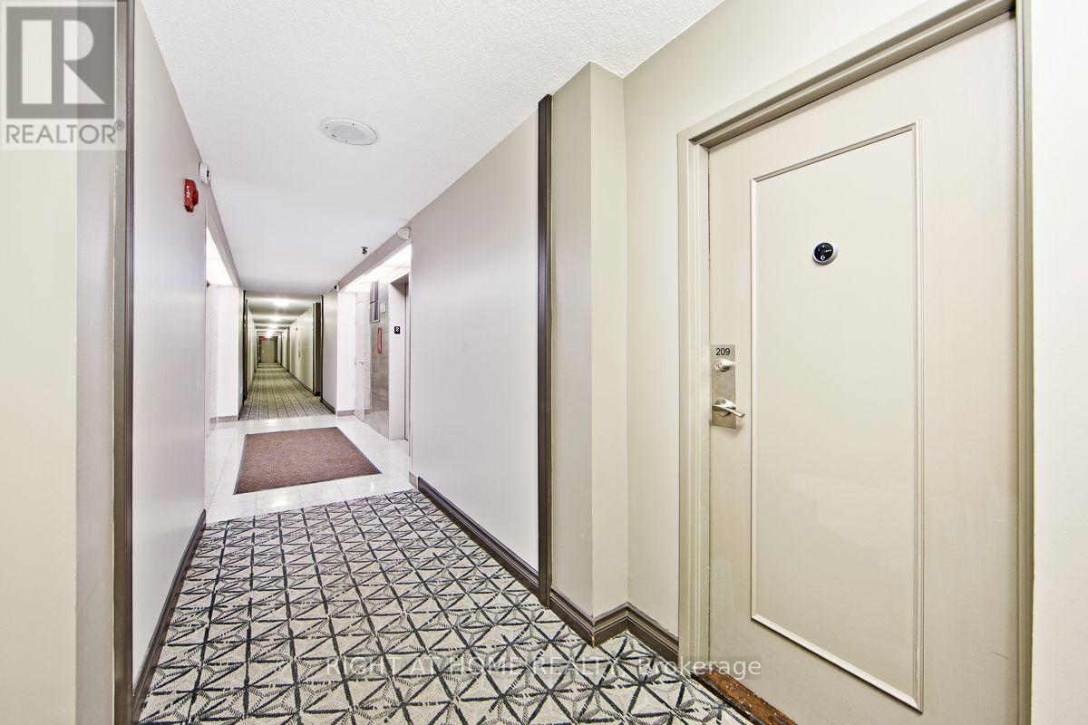 #209 2050 BRIDLETOWNE CIRCLE - 6